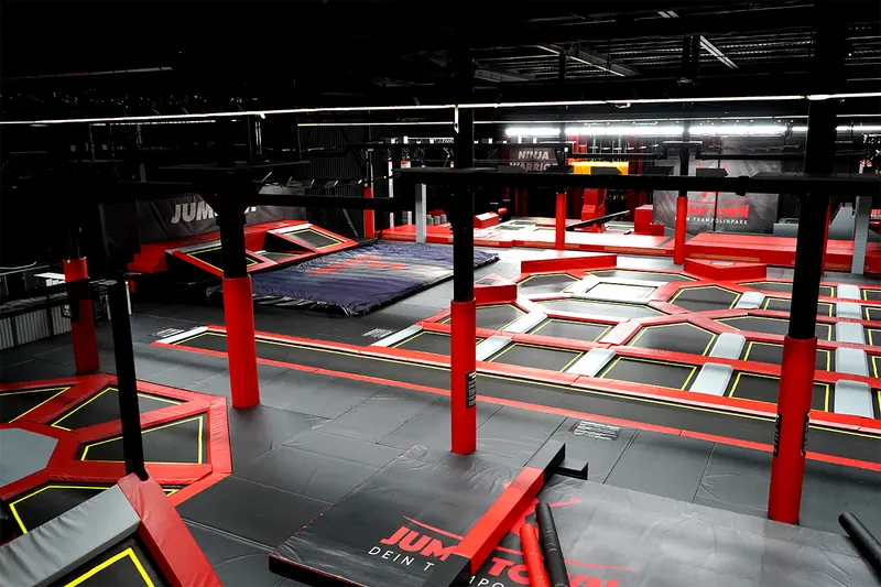Trampolinparcours im JUMPTOWN Bad Saulgau