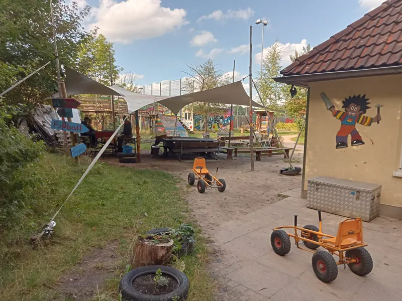 Spielbereich auf dem Aktivspielplatz Bahrenfeld